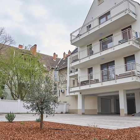 Sunlight Bronze - Szeged Apartment Екстериор снимка