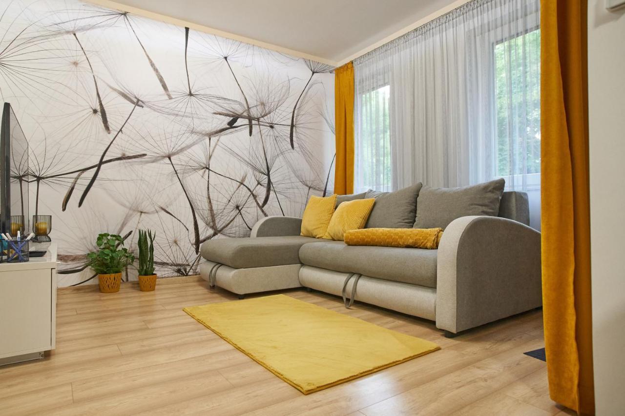 Sunlight Bronze - Szeged Apartment Екстериор снимка